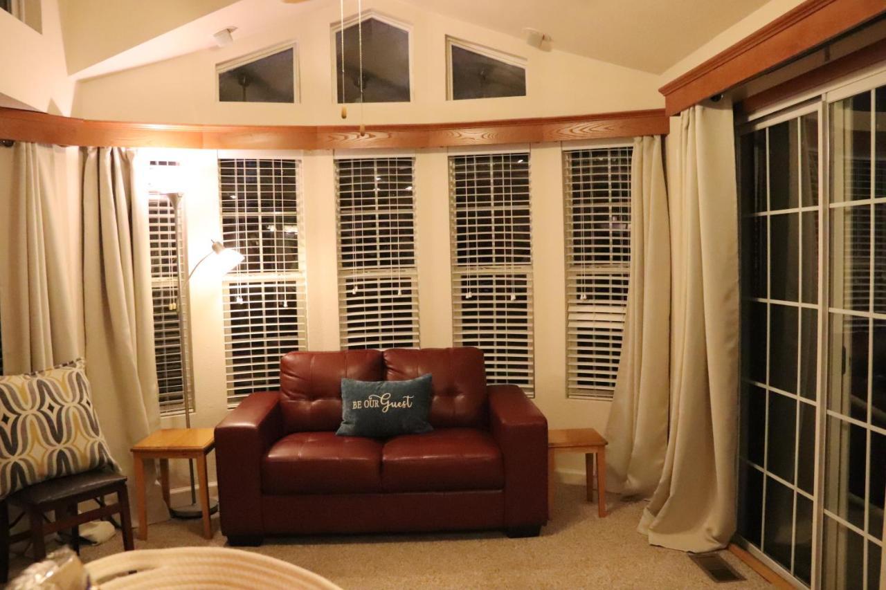 Berry Patch Cottage Longview Extérieur photo